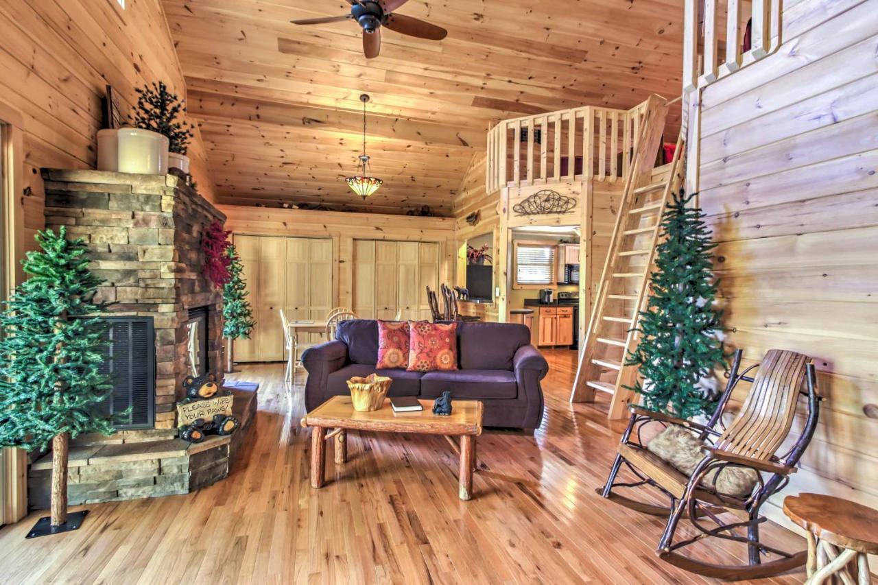 Private Sevierville Cabin With Mountain Views And Loft Eksteriør billede